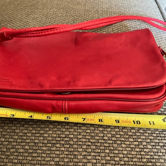 STONE MOUNTAIN All LEATHER Shoulder Bag - Picture 11 of 13